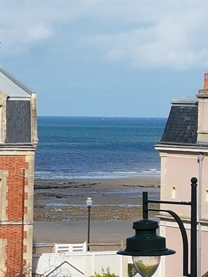 Hotel De Normandie サントーバン・シュル・メール エクステリア 写真